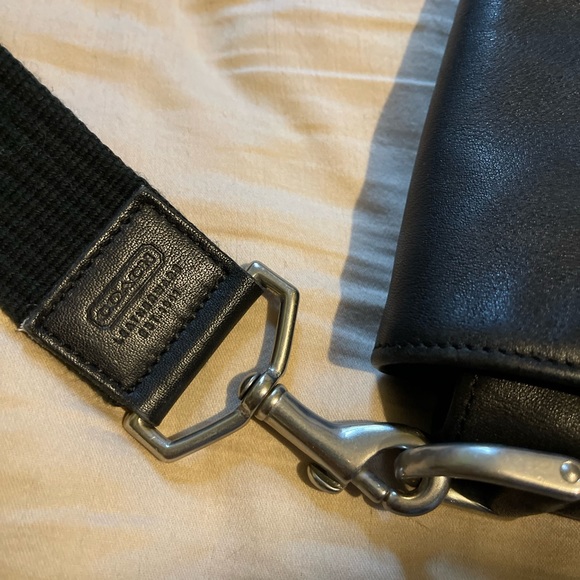 Authentic Coach Map Sack. This is a heavy thick black leather bag. - Picture 11 of 11